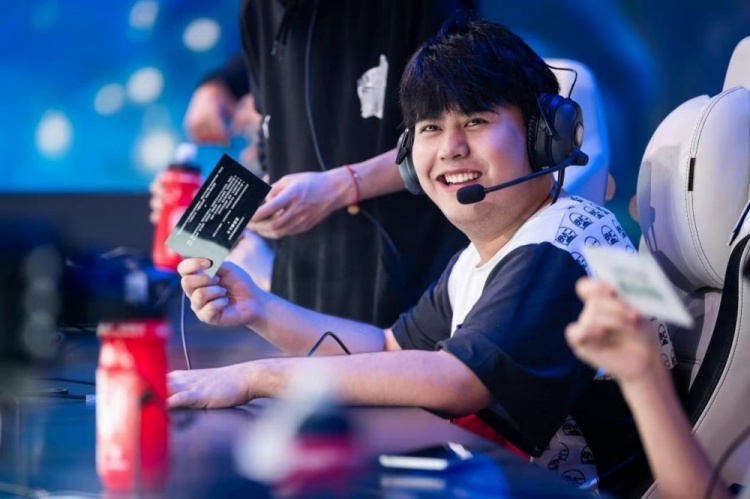 加拿大和阿 加拿大和阿