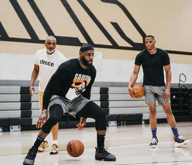 斯卢茨基 斯卢茨基