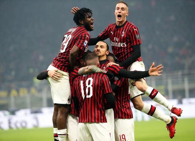 他不喧哗 他不喧哗